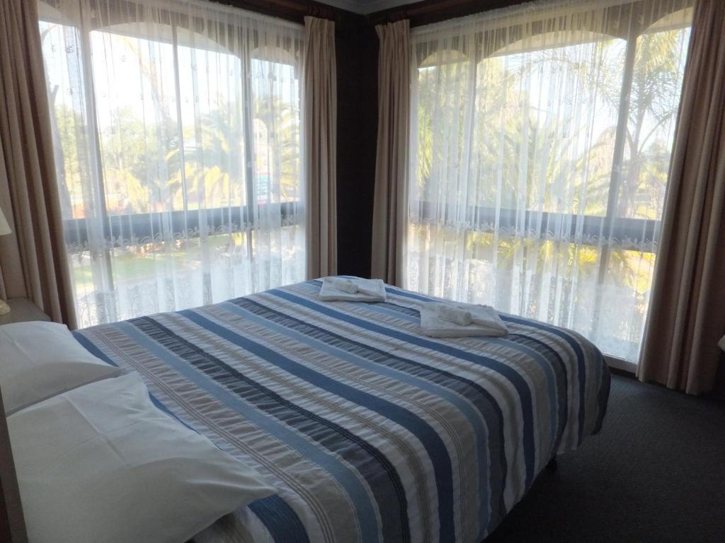Paradise Holiday Apartments Lake Bunga Екстериор снимка